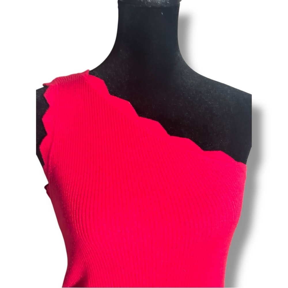 Unbranded Fun Bold Bright Red Scalloped Hem One Shoulder Tank Top - Picture 3 of 14